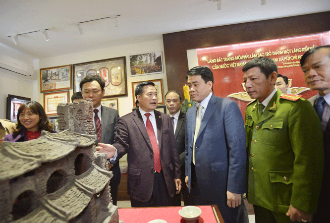Chủ tịch UBND TP Hà Nội Nguyễn Đức Chung: Đồng lòng, chung sức xây dựng Hà Nội văn minh, thanh lịch, hiện đại, thân thiện ảnh 1 Chủ tịch UBND TP Hà Nội Nguyễn Đức Chung: Đồng lòng, chung sức xây dựng Hà Nội văn minh, thanh lịch, hiện đại, thân thiện ảnh 1