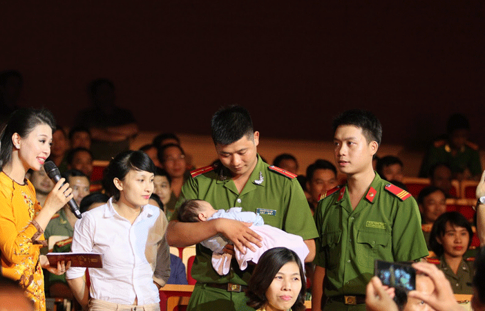 10 dấu ấn của Công an Hà Nội năm 2015 ảnh 3 10 dấu ấn của Công an Hà Nội năm 2015 ảnh 3