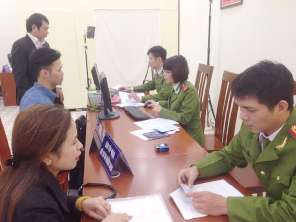 Cấp thẻ Căn cước công dân: Đáp ứng nhu cầu của người dân ảnh 1 Cấp thẻ Căn cước công dân: Đáp ứng nhu cầu của người dân ảnh 1
