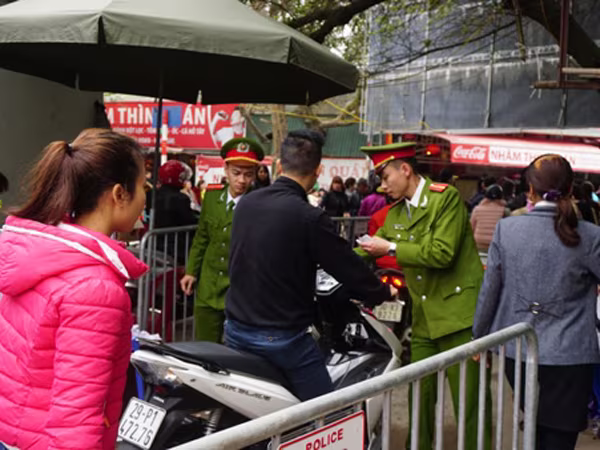 Tết ấm áp, yên vui! ảnh 1