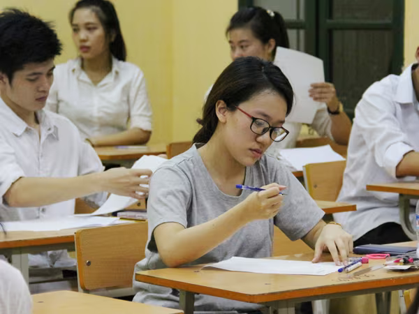 Bộ GD-ĐT yêu cầu chọn phương án tổ chức cụm thi THPT quốc gia ảnh 1