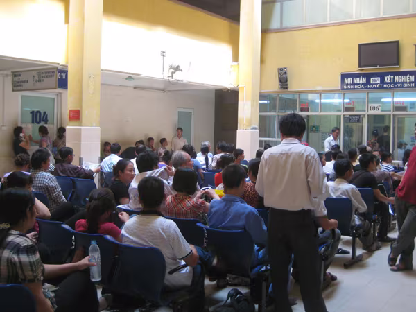 Nhiều thanh niên mới 20 tuổi đã bị gout ảnh 1 Nhiều thanh niên mới 20 tuổi đã bị gout ảnh 1