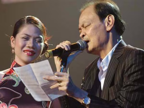 Cố nhạc sĩ Thanh Tùng: Cuộc dạo chơi "Một mình" đong đầy yêu thương ảnh 2 Cố nhạc sĩ Thanh Tùng: Cuộc dạo chơi "Một mình" đong đầy yêu thương ảnh 2
