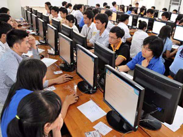 Thí sinh đăng ký tại Hà Nội được bố trí thi ở Đà Nẵng: ĐHQG Hà Nội sẽ sắp xếp lại ảnh 1 Thí sinh đăng ký tại Hà Nội được bố trí thi ở Đà Nẵng: ĐHQG Hà Nội sẽ sắp xếp lại ảnh 1