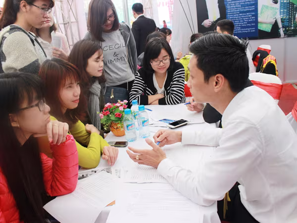 Nhiều cơ hội việc làm trong lĩnh vực bất động sản ảnh 1 Nhiều cơ hội việc làm trong lĩnh vực bất động sản ảnh 1