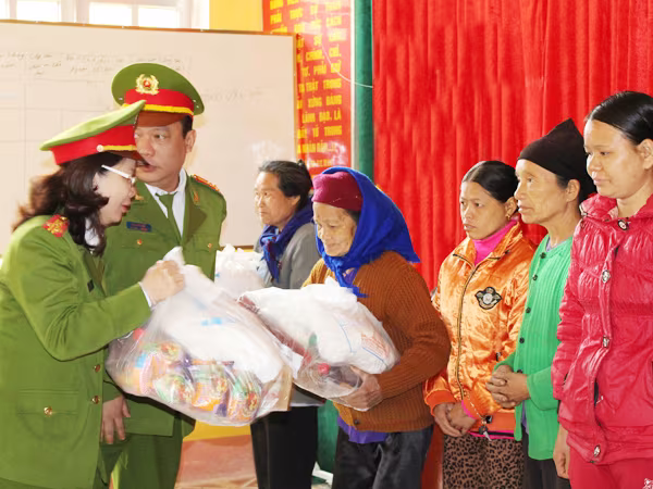 Chuyến đi tình nghĩa  ảnh 1 Chuyến đi tình nghĩa  ảnh 1
