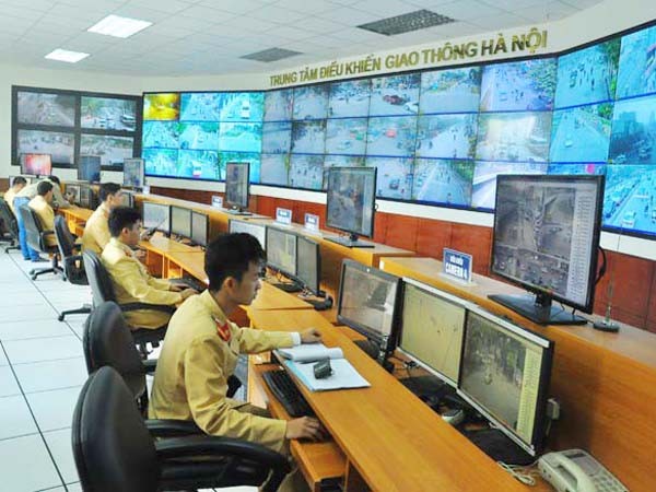 Camera phát hiện hàng loạt xe sang đeo biển giả ảnh 1 Camera phát hiện hàng loạt xe sang đeo biển giả ảnh 1