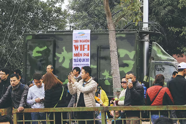 Biển người về trẩy hội Lim ảnh 9