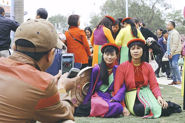 Biển người về trẩy hội Lim ảnh 8