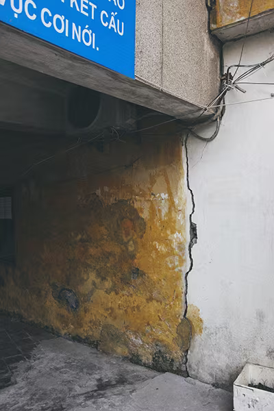 Đương đầu với tử thần ở những khu tập thể cũ Hà Nội ảnh 5 Đương đầu với tử thần ở những khu tập thể cũ Hà Nội ảnh 5