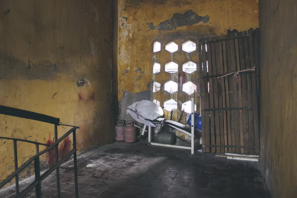 Đương đầu với tử thần ở những khu tập thể cũ Hà Nội ảnh 3 Đương đầu với tử thần ở những khu tập thể cũ Hà Nội ảnh 3