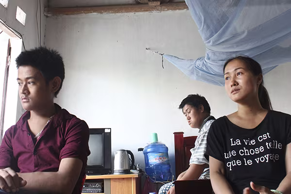 Người chị cả gánh vác trên vai cả một gia đình bệnh tật ảnh 7 Người chị cả gánh vác trên vai cả một gia đình bệnh tật ảnh 7