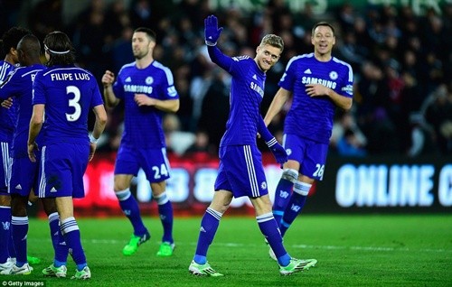 Chùm ảnh: Chelsea thắng giòn giã 5 sao trên sân Swansea ảnh 7 Chùm ảnh: Chelsea thắng giòn giã 5 sao trên sân Swansea ảnh 7