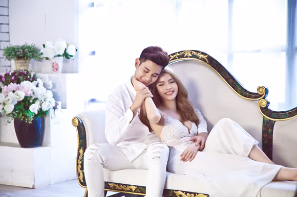 Yến Trang “lả lơi” bên hotboy Hồ Vĩnh Khoa ảnh 8