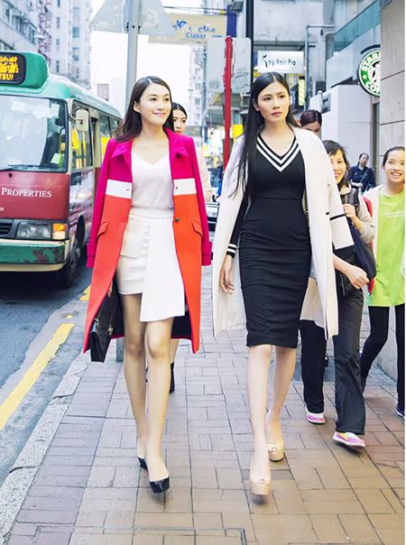 Dàn chân dài Venus gây “náo động” tại sân bay ảnh 2 Dàn chân dài Venus gây “náo động” tại sân bay ảnh 2