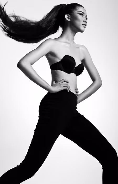 Quỳnh Châu “lột xác” với hình ảnh hở trên kín dưới táo bạo ảnh 4 Quỳnh Châu “lột xác” với hình ảnh hở trên kín dưới táo bạo ảnh 4