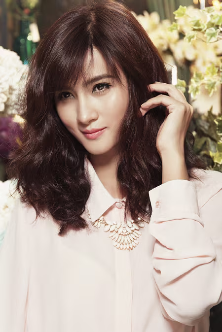 Ngắm khoảnh khắc tự nhiên đầy cuốn hút của diễn viên Kim Tuyến ảnh 1