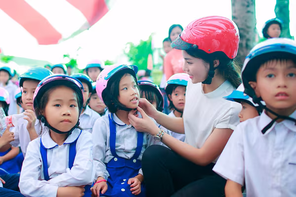 Hoa hậu Kỳ Duyên diễn hài cùng Xuân Bắc, Tự Long ảnh 7