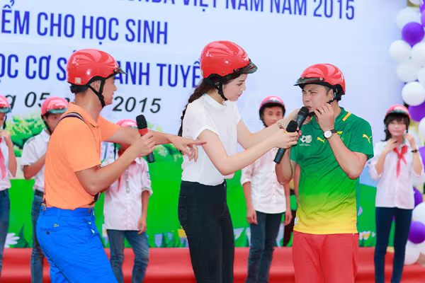 Hoa hậu Kỳ Duyên diễn hài cùng Xuân Bắc, Tự Long ảnh 4