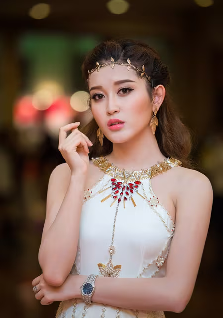 Hình ảnh Á hậu Huyền My siêu gợi cảm trong lần đầu làm MC ảnh 5 Hình ảnh Á hậu Huyền My siêu gợi cảm trong lần đầu làm MC ảnh 5