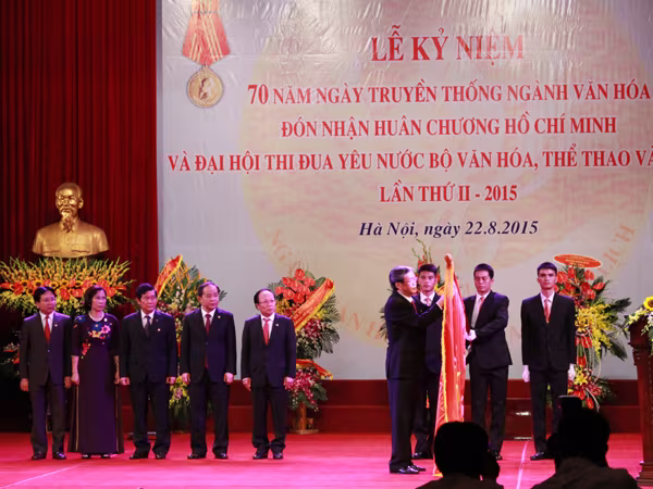 70 năm xung kích trên mặt trận tư tưởng văn hóa ảnh 1 70 năm xung kích trên mặt trận tư tưởng văn hóa ảnh 1