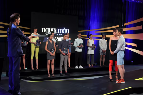 VNTM 2015: "Hot boy 6 múi" Hoàng Gia Anh Vũ dừng chân ở Top 11 ảnh 9 VNTM 2015: "Hot boy 6 múi" Hoàng Gia Anh Vũ dừng chân ở Top 11 ảnh 9
