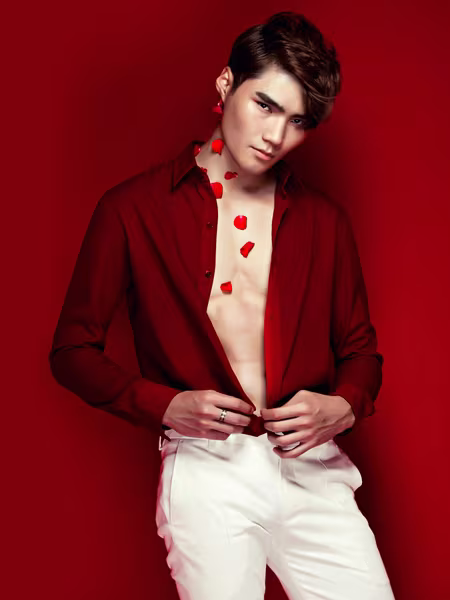 Quang Hùng khác lạ với hình ảnh lãng tử lạnh lùng ảnh 2