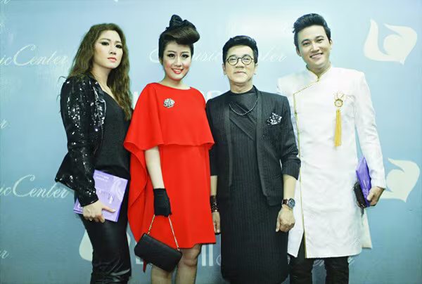 MC Kim Trang rạng ngời đi dự sự kiện ảnh 8