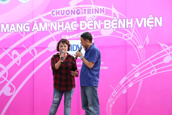 Chiến Thắng - Trà My "khuấy đảo" Bệnh viện Đa khoa tỉnh Vĩnh Phúc ảnh 3 Chiến Thắng - Trà My "khuấy đảo" Bệnh viện Đa khoa tỉnh Vĩnh Phúc ảnh 3