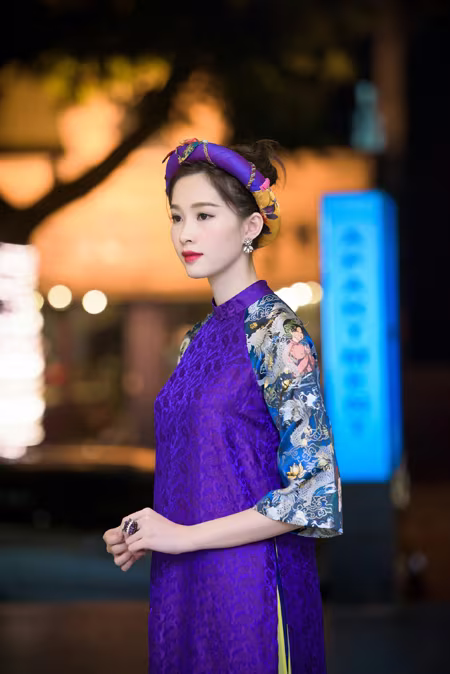 Hoa hậu Đặng Thu Thảo nổi bật trên "ghế nóng" ảnh 2