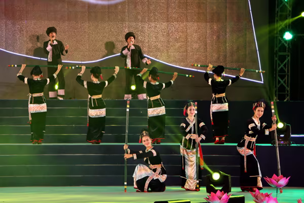 "Sắt son niềm tin" với Đảng và Bác Hồ kính yêu ảnh 7