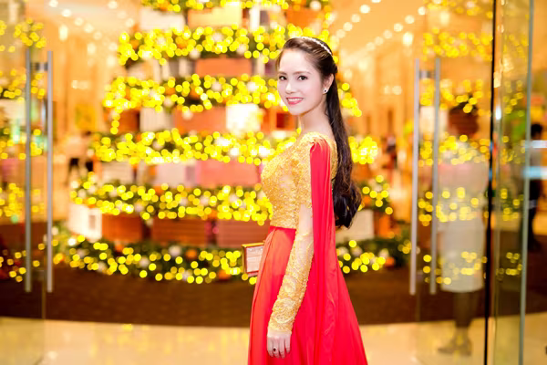 Nữ hoàng du lịch Dương Kim Ánh kiêu sa, lộng lẫy như nữ thần ảnh 6 Nữ hoàng du lịch Dương Kim Ánh kiêu sa, lộng lẫy như nữ thần ảnh 6