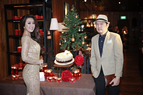 MC Kim Trang khoe đường cong quyến rũ với thiết kế của Nhật Phượng ảnh 8