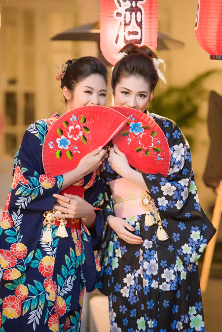 Ngọc Hân, Tú Anh "đọ sắc" trong trang phục kimono ảnh 8