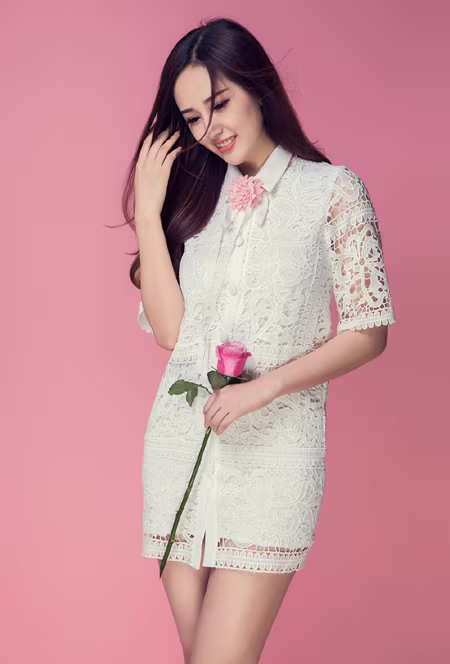 Hoa hậu Mai Phương Thuý làm "người tình" mới của Adrian Anh Tuấn ảnh 4 Hoa hậu Mai Phương Thuý làm "người tình" mới của Adrian Anh Tuấn ảnh 4