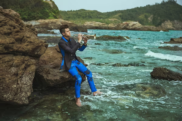 Hồng Quế diện bikini gợi cảm bên Vĩnh Thuỵ đầy phong cách ảnh 7