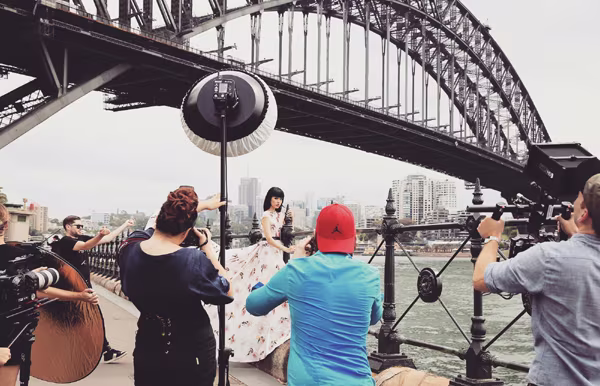 Hé lộ hậu trường chụp ảnh hoành tráng của siêu mẫu quốc tế Jessica Minh Anh ảnh 2