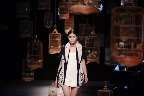 VFW Thu Đông 2016: Tiếng chim hót cùng Haute Couture ảnh 4 VFW Thu Đông 2016: Tiếng chim hót cùng Haute Couture ảnh 4