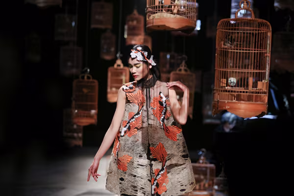 VFW Thu Đông 2016: Tiếng chim hót cùng Haute Couture ảnh 16 VFW Thu Đông 2016: Tiếng chim hót cùng Haute Couture ảnh 16