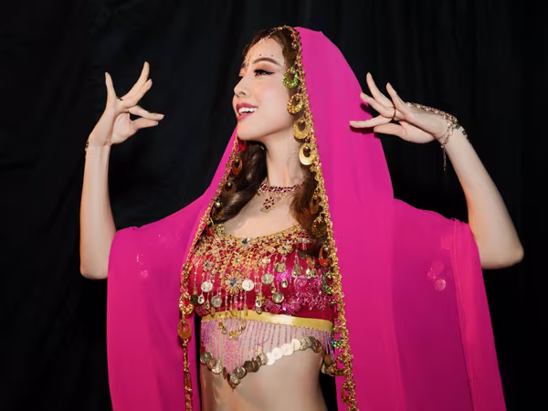 Jennifer Phạm hoá thành "cô dâu 8 tuổi" ảnh 3 Jennifer Phạm hoá thành "cô dâu 8 tuổi" ảnh 3
