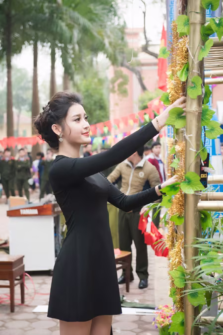 Á hậu Huyền My giản dị nhưng đầy quyến rũ trên "ghế nóng" ảnh 4 Á hậu Huyền My giản dị nhưng đầy quyến rũ trên "ghế nóng" ảnh 4