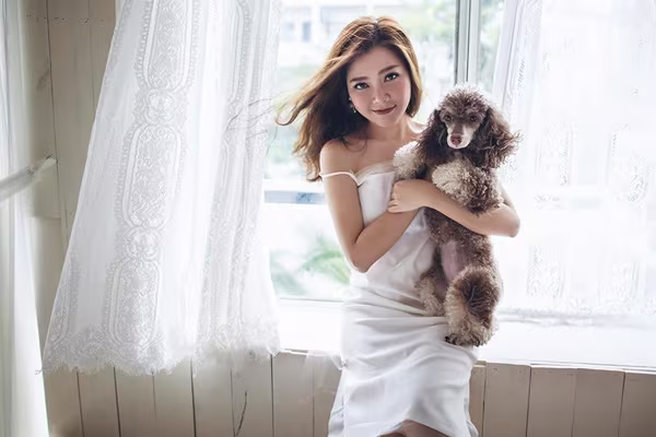 Cựu thành viên Mắt Ngọc "lột xác" với hình ảnh đầy quyến rũ ảnh 4 Cựu thành viên Mắt Ngọc "lột xác" với hình ảnh đầy quyến rũ ảnh 4