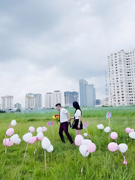 Ca sĩ Anh Trường hạnh phúc bên "bà ngoại hot girl" Hương Bella ảnh 4 Ca sĩ Anh Trường hạnh phúc bên "bà ngoại hot girl" Hương Bella ảnh 4