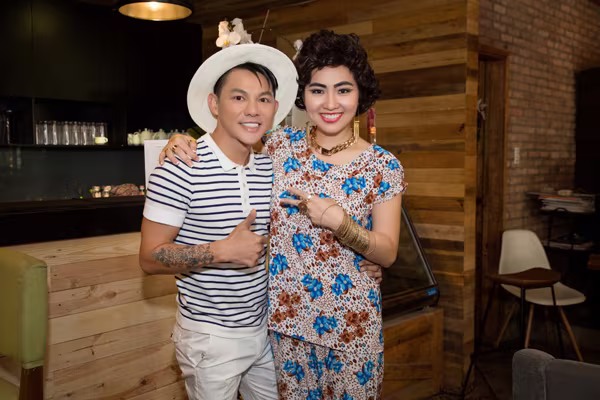 Diễn viên Lê Khánh "chặt chém" chuyên gia trang điểm Phúc Nghĩa ảnh 7 Diễn viên Lê Khánh "chặt chém" chuyên gia trang điểm Phúc Nghĩa ảnh 7