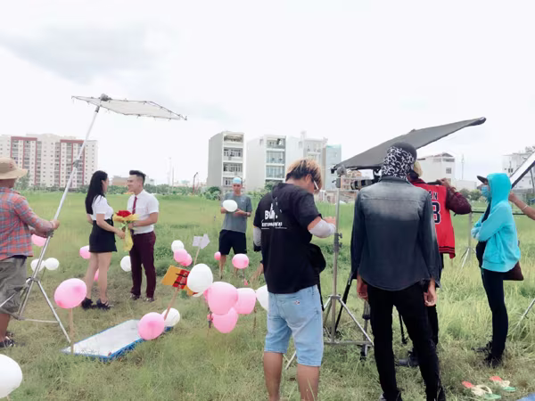 Ca sĩ Anh Trường hạnh phúc bên "bà ngoại hot girl" Hương Bella ảnh 6 Ca sĩ Anh Trường hạnh phúc bên "bà ngoại hot girl" Hương Bella ảnh 6