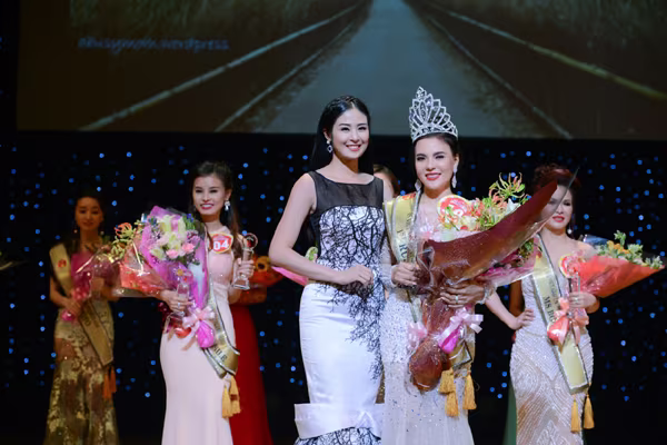 Lê Thanh Thúy đăng quang Hoa hậu Doanh nhân người Việt châu Á 2016 ảnh 5 Lê Thanh Thúy đăng quang Hoa hậu Doanh nhân người Việt châu Á 2016 ảnh 5