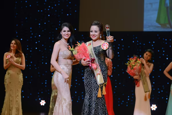 Lê Thanh Thúy đăng quang Hoa hậu Doanh nhân người Việt châu Á 2016 ảnh 9 Lê Thanh Thúy đăng quang Hoa hậu Doanh nhân người Việt châu Á 2016 ảnh 9