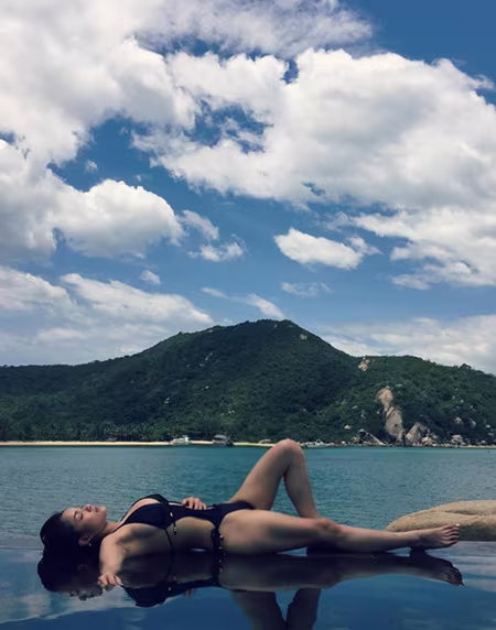 Diện bikini, Thủy "top" khoe 3 vòng "bốc lửa" ảnh 4 Diện bikini, Thủy "top" khoe 3 vòng "bốc lửa" ảnh 4