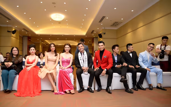 Siêu mẫu Ngọc Tình đại diện Việt Nam tranh giải Nam vương Đại sứ Hoàn vũ ảnh 3 Siêu mẫu Ngọc Tình đại diện Việt Nam tranh giải Nam vương Đại sứ Hoàn vũ ảnh 3