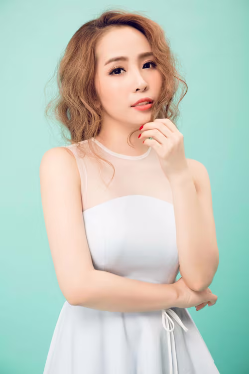 Sốt với hình ảnh "cá sấu chúa" Quỳnh Nga búi tóc như Na Tra ảnh 5 Sốt với hình ảnh "cá sấu chúa" Quỳnh Nga búi tóc như Na Tra ảnh 5
